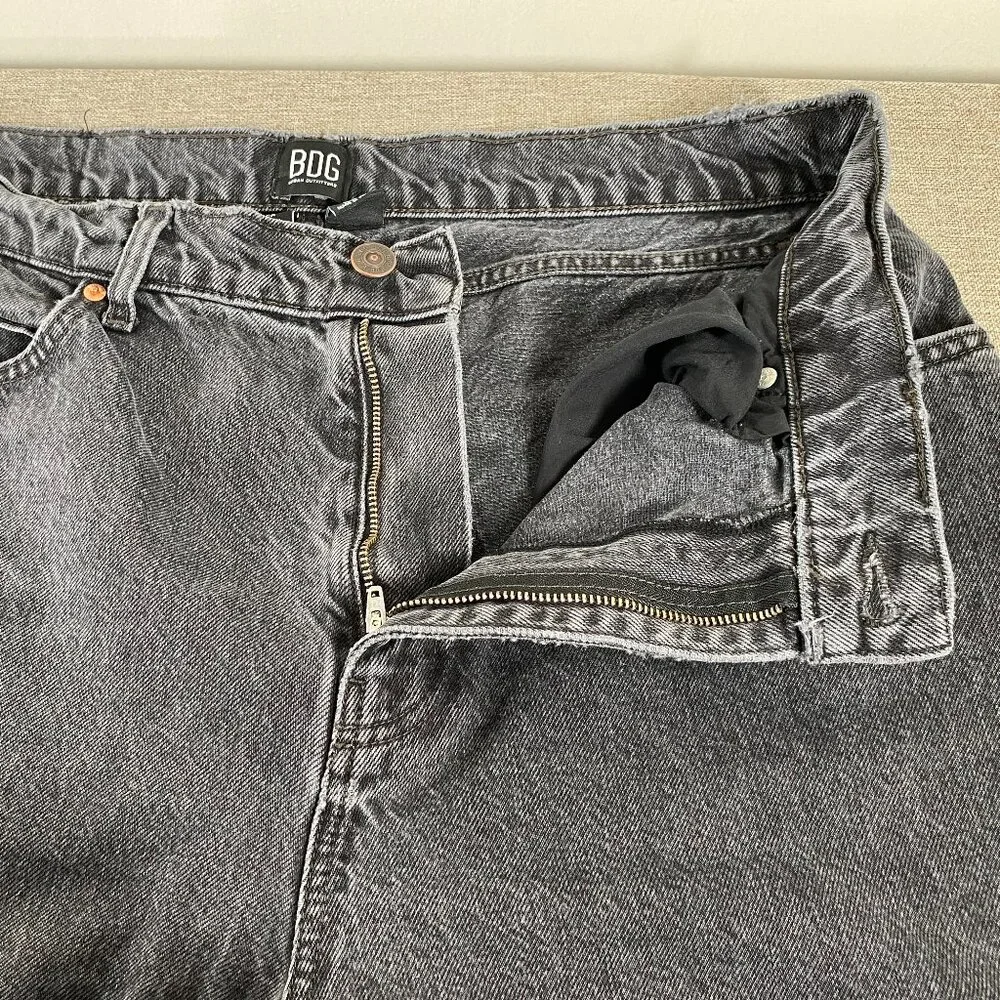 Urban Outfitters BDG Jack Wide Leg Jeans Men's 34 High Rise Gray Frayed Hem - Picture 4 of 14